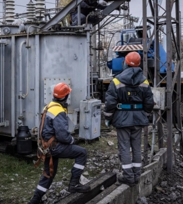 В Хмельницкой области из-за атаки дронов повреждена инфраструктура, есть обесточивания