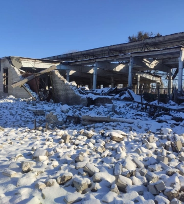 Російські дрони атакували село на Харківщині: влучили у заклад освіти