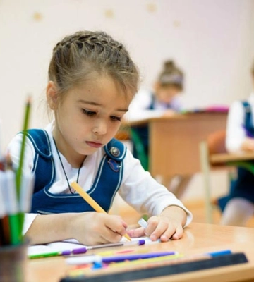 У Дніпрі розпочинається набір дітей у 1 клас