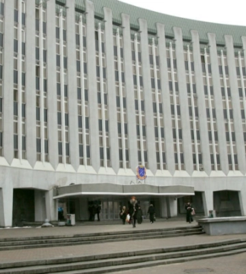 Депутати та співробітники Дніпровської міської ради боронять Україну