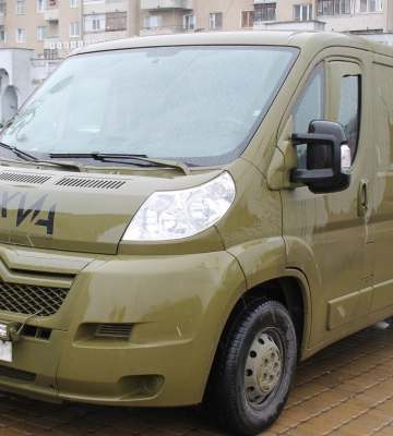 Спецпризначенцям «Азова» з Волині передали вантажний бус