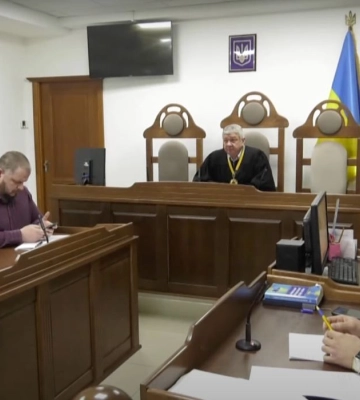 Вимагав гроші з підприємців: у Луцьку судять спеціаліста Держпродспоживслужби