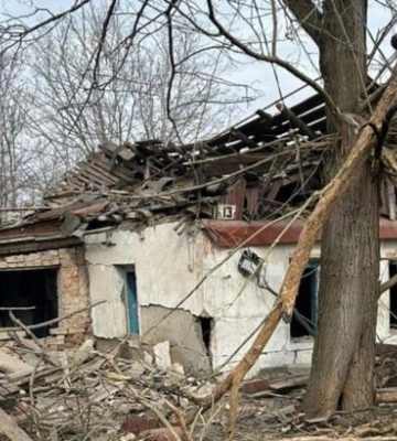Росіяни обстріляли село на Донеччині: поранення отримали дві жінки