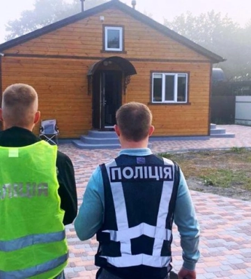 У Києві судитимуть чоловіка за самовільне захоплення та забудову ділянки