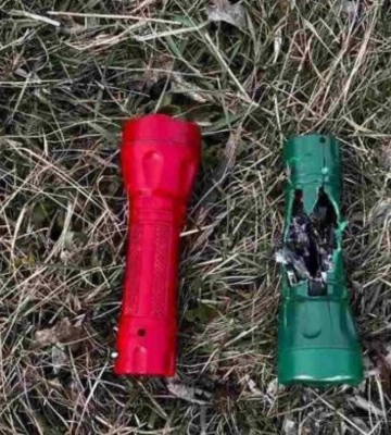 У місті на Харківщині невідомі розкидають ліхтарики з вибухівкою