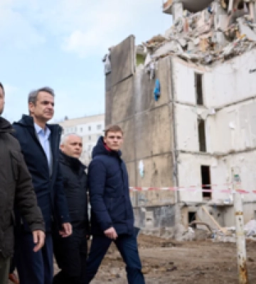 Ракета ударила в 500 м: появились подробности удара по Одессе во время визита Зеленского и премьера Греции