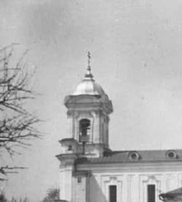 Показали столітній знімок собору в центрі Луцька