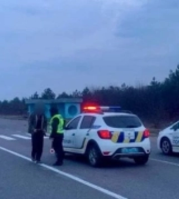 На Одещині жінка загинула під колесами вантажівки