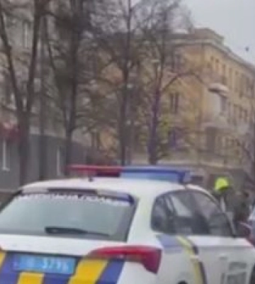 У Дніпрі сталася потрійна аварія: зіткнулися легковики