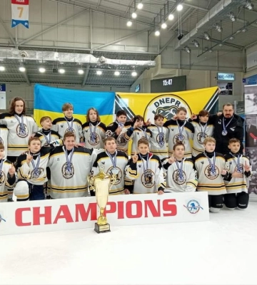 ХК “Дніпро” став чемпіоном Карпатської Молодіжної хокейної ліги U13