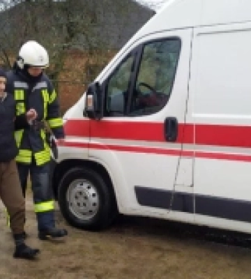 У Шацьку на Волині карета швидкої допомоги застрягла по дорозі на виклик