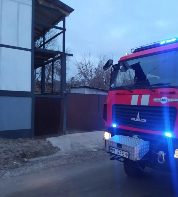 У Кролевці ліквідували пожежу в двоповерховому житловому будинку
