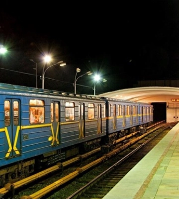 У Києві відновить роботу станція метро Дніпро
