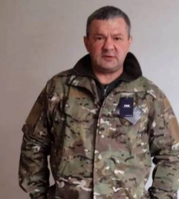Зустрічали великою колоною: на Волинь «на щиті» привезли тіло командира Сергія Янчука. Відео