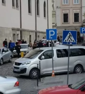 У Львові хочуть облаштувати ще 12 паркувальних майданчиків