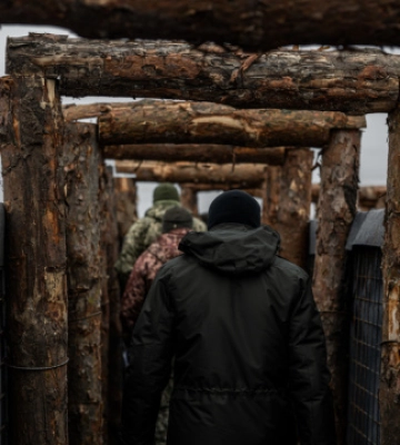 Зубы дракона, бетонные укрытия и траншеи. В Минобороны показали укрепления в Сумской и Запорожской областях — фото
