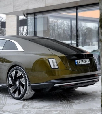 В Україні зафіксували новітній електрокар Rolls-Royce (Фото)