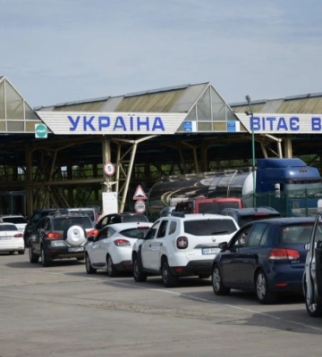 ЛОВА змінила процедуру оформлення дозволів для виїзду за кордон