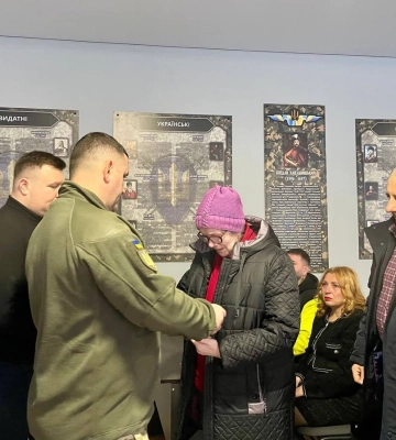 Сім&amp;#039;ї полеглого Героя з Волині вручили почесну відзнаку воїна