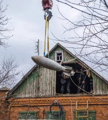 У Костянтинівці напівтонна бомба впала на горище житлового будинку
