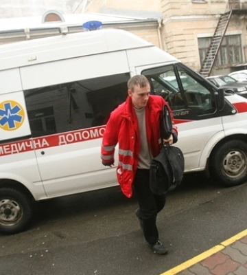 В Ужгороді учень 10 класу помер прямо на уроці