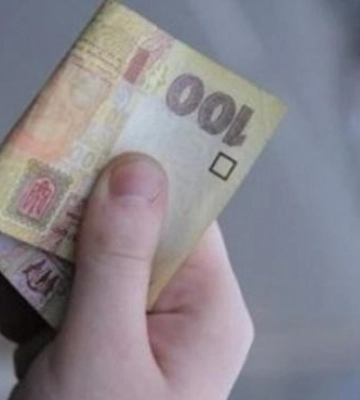 На Тернопільщині п'яний водій вчинив ДТП і намагався дати хабар поліцейським
