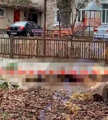В Подольске в центре города нашли мертвого мужчину в военной форме