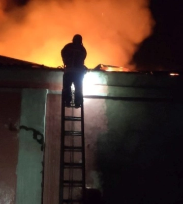 У Кропивницькому районі горіла будівля