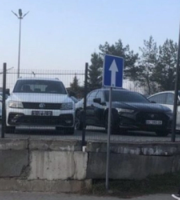 Мерія Львова судитиметься з фірмою, яка захопила міську землю для продажу авто