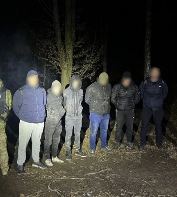 На Буковині 15-річний підліток переправляв групу порушників через кордон