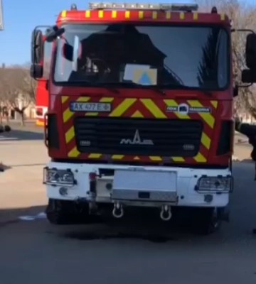 Окупанти прицільно обстріляли українських рятувальників на Харківщині