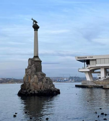 В оккупированном Крыму снова раздаются взрывы, фиксируются отключения света – паблики