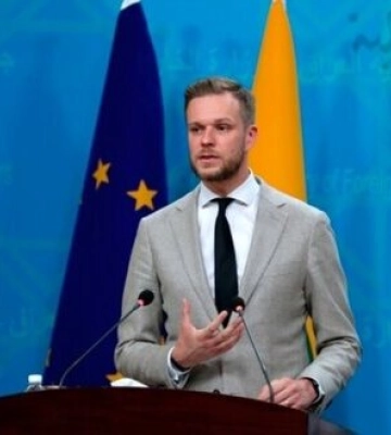 Мы должны провести "красные линии" для РФ, а не для себя, - глава МИД Литвы Ландсбергис