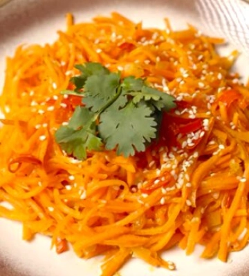 Так готовят в Южной Корее: как приготовить вкусную остренькую морковку по-корейски
