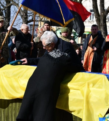 Батько два роки виглядав сина з війни: болісне чекання закінчилося. ФОТО