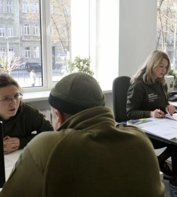Пилотный рекрутинговый центр во Львове: в Минобороны озвучили результаты