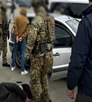 На Сумщині викрили групу торговців незареєстрованою зброєю