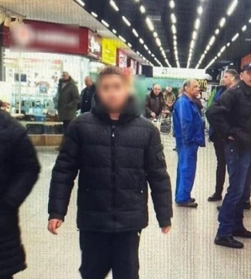 Випадково зачепив сумкою: у Дніпрі компанія молодиків побила 16-річного підлітка у ТЦ