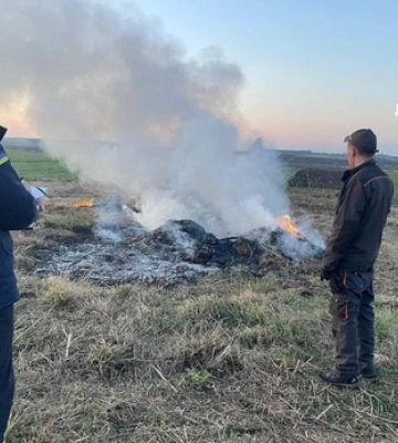 На Волині двоє селян отримають «адмінку» за спалення трави