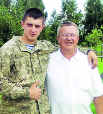 Їздить на Хаммері та управляє дронами: за Україну воює Ісус з Волині
