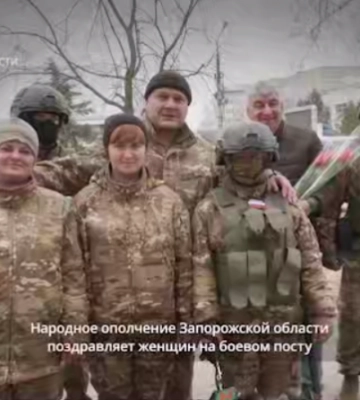 Пропаганда засветила в Мелитополе целый взвод &quot;ополченок&quot; - идут в предатели семьями 