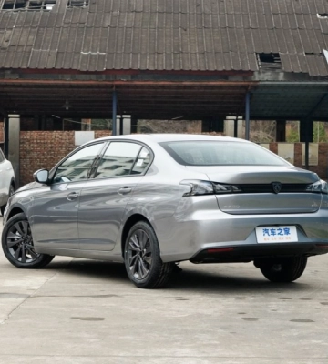 З’явилися зображення нового недорогого седана від Peugeot (Фото)