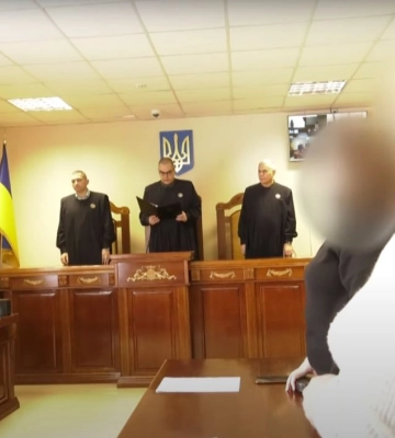 Керівниця відділення пошти на Волині крала на роботі гроші та ковбаси