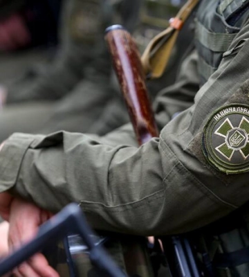 На півдні нацгвардійці зупинили дві колони російської техніки