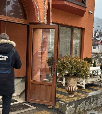 Викрили прикарпатців, які привласнили землі біля Буковелю вартістю понад 15 млн грн