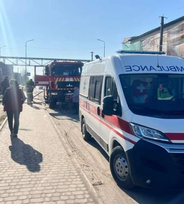 В палаючій квартирі в Костополі ледве не загинув чоловік