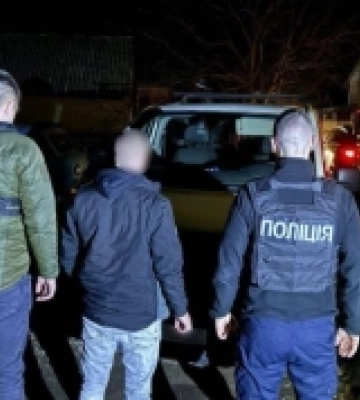 На Закарпатті поліція ліквідувала ще один канал переправи військовозобов’язаних через кордон