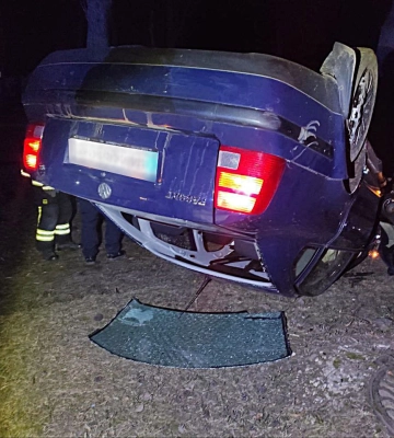 У Сумах п’яний водій виїхав за межі проїжджої частини та перекинувся