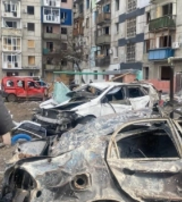 Удар по Добропіллі на Донеччині: з-під завалів дістали тіла двох загиблих