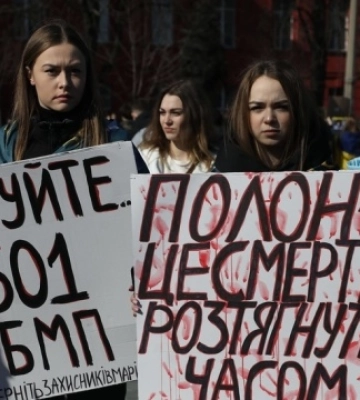Цінність людського життя: у Києві вкотре відбулася акція у підтримку полонених та зниклих безвісти